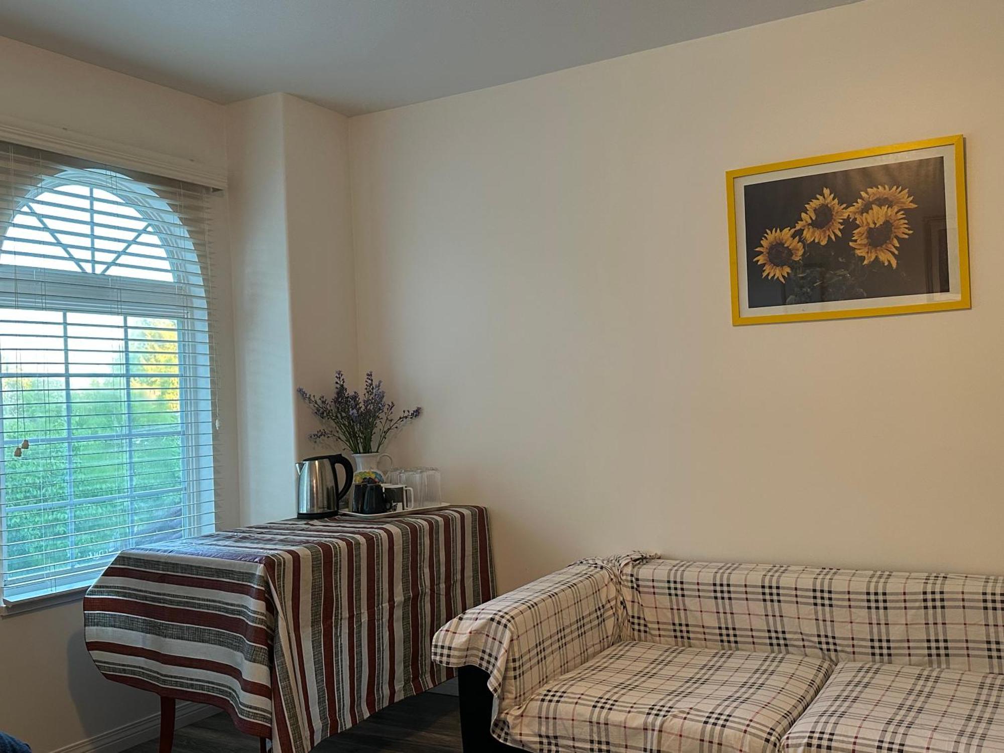 Homestay Beautiful In Burnaby